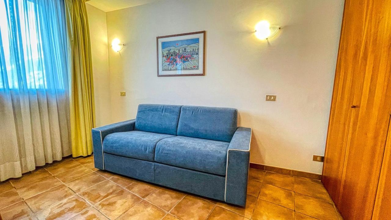 Appartamento Smith Arneis - Affitti Brevi Italia 巴多尼奇亚 外观 照片